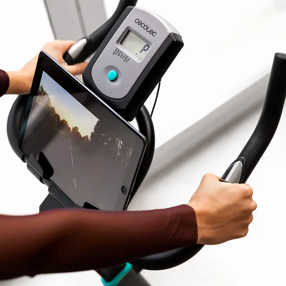 Cecotec Bicicleta Estática Indoor DrumFit Indoor, Volante de inercia de 6 a 13 Kg, Resistencia Manual, Monitor LCD, Pulsómetro, Soporte de Dispositivos, Botella, Porta Botellas y Calapiés