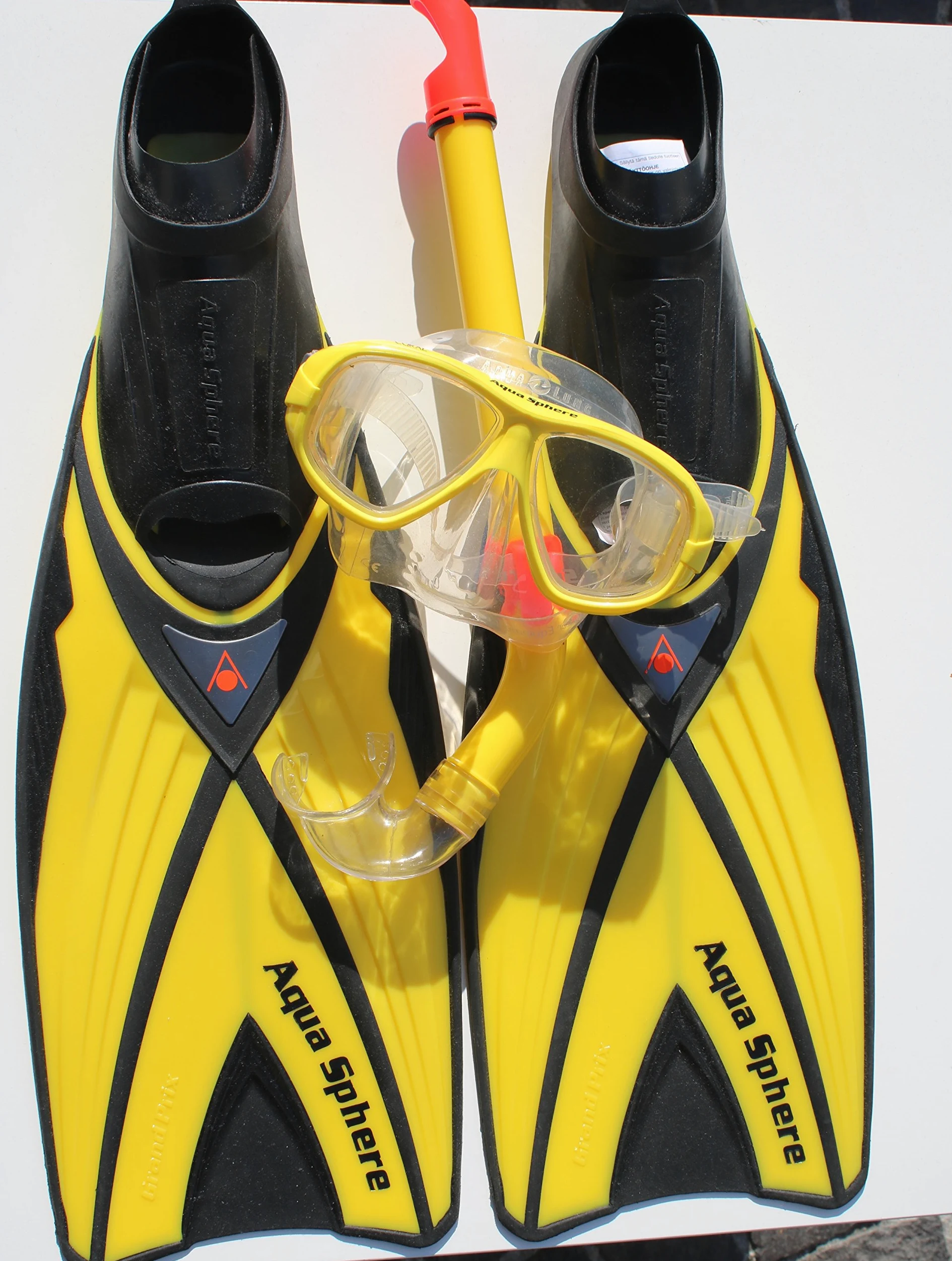 1900101010 Aqua Sphere completo aletas, gafas, boccalio