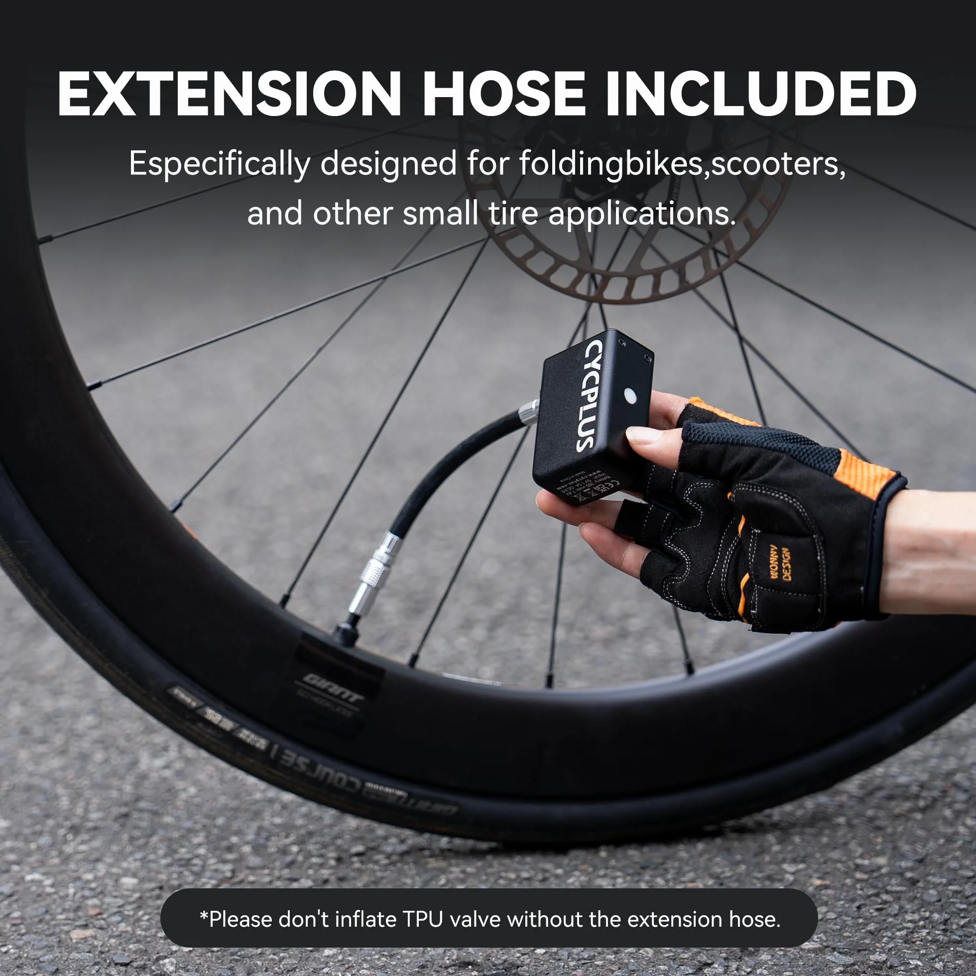 CYCPLUS Tiny E-Pump Bike Pump es una Ultra Mini Bomba de Bicicleta portátil. Tiene una Capacidad de 100 PSI y una batería (Ganador del Premio EUROBIKE 2023).