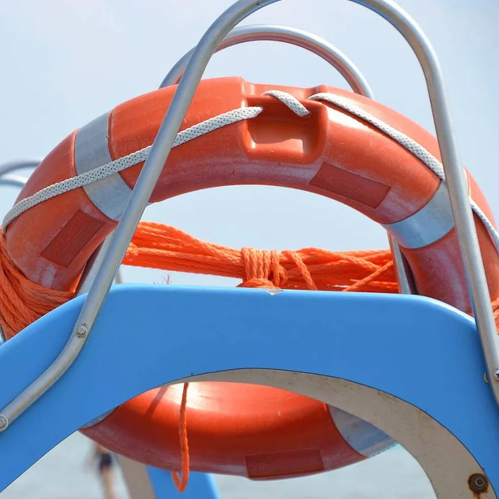 BTK Kit salvavidas anular con forma de rosquilla homologado con 30 m de cima naranja de 8 mm para barco, rescate de mar, piscina, baño