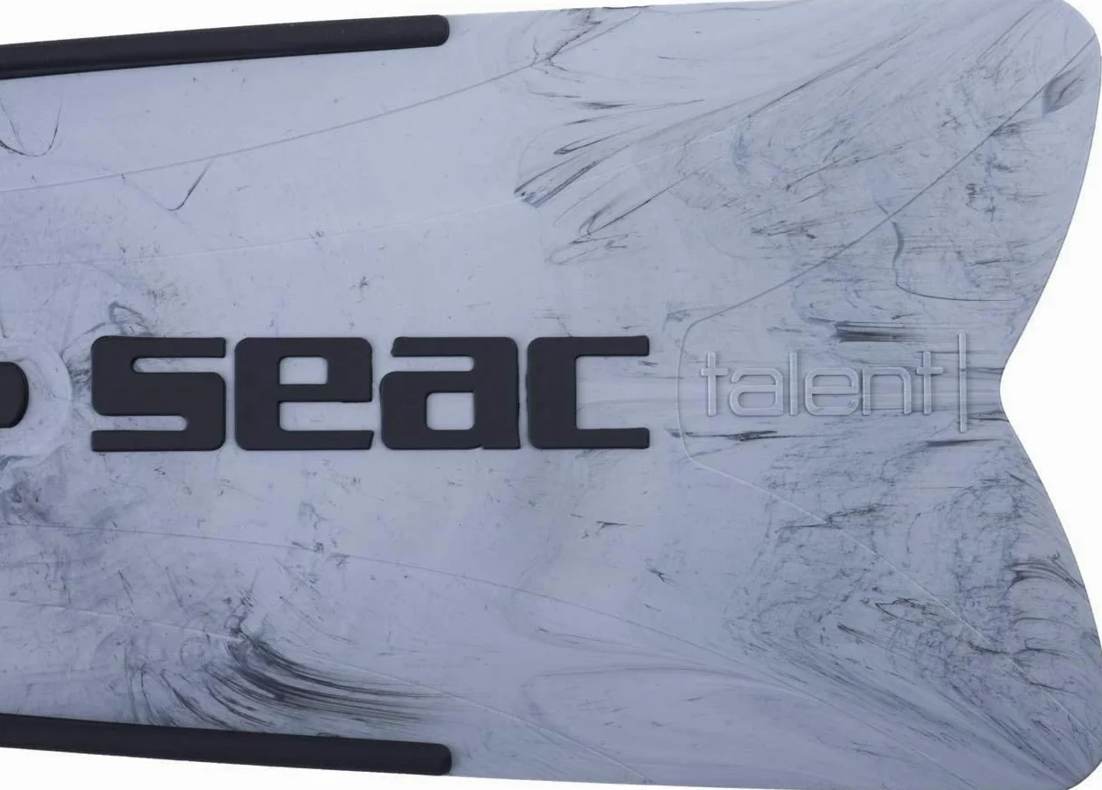 SEAC Talent - Aletas Medianas largas de Zapato Cerrado para Pesca subacuática