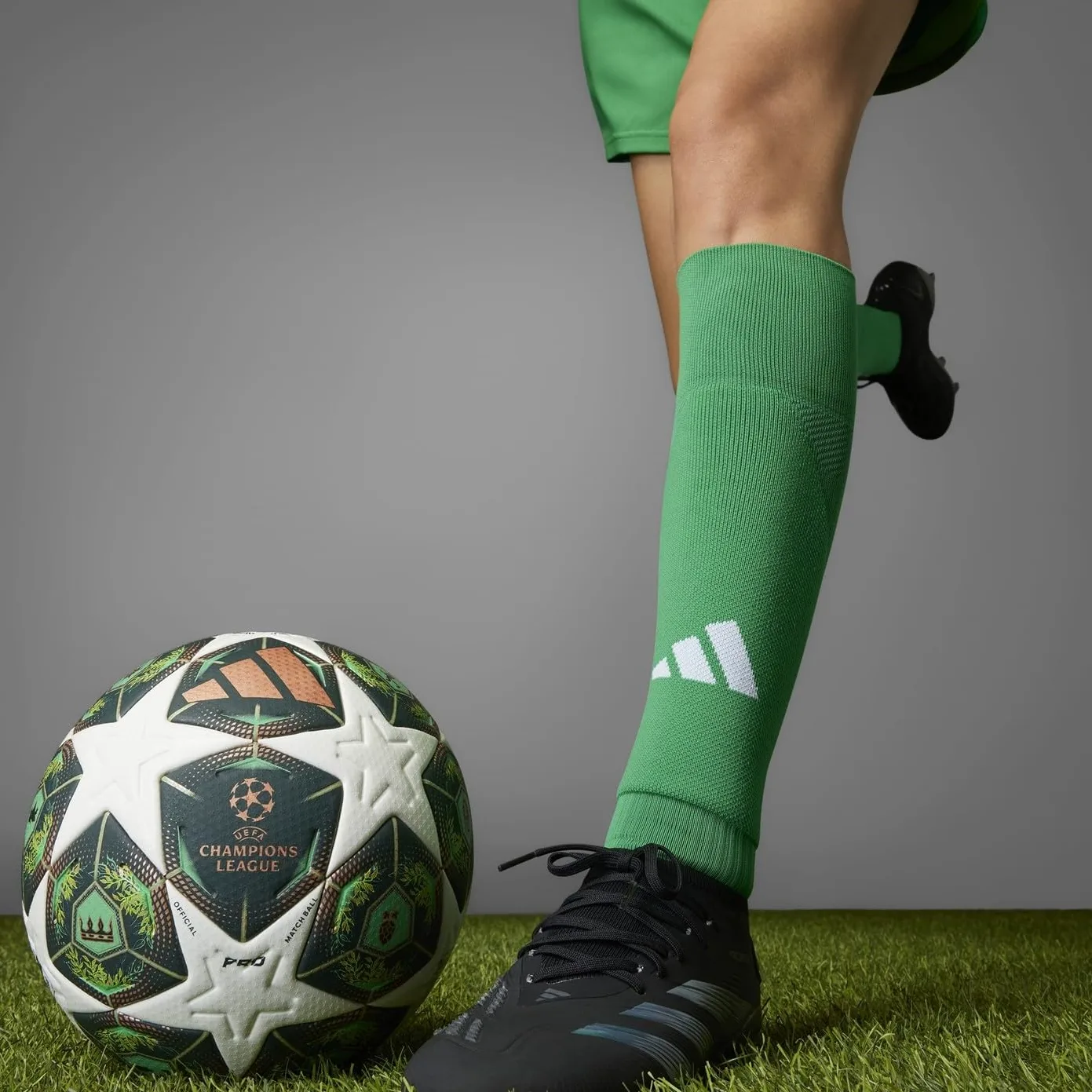 adidas UEFA Champions League Munich 25 FIFA Quality Pro Ball JH1279, Unisex Footballs, Green, 5 EU