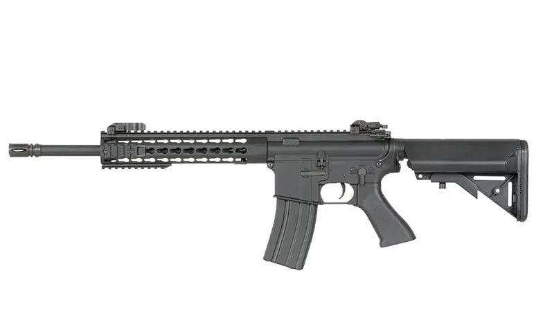 Rifle eléctrico de Airsoft Tipo M4 Airsoft Negra Modelo CM.515 de la Marca Cyma. Potencia 1 Julio. Incluye batería y Cargador de 300 Bolas. Disparo Semi y ráfaga automática