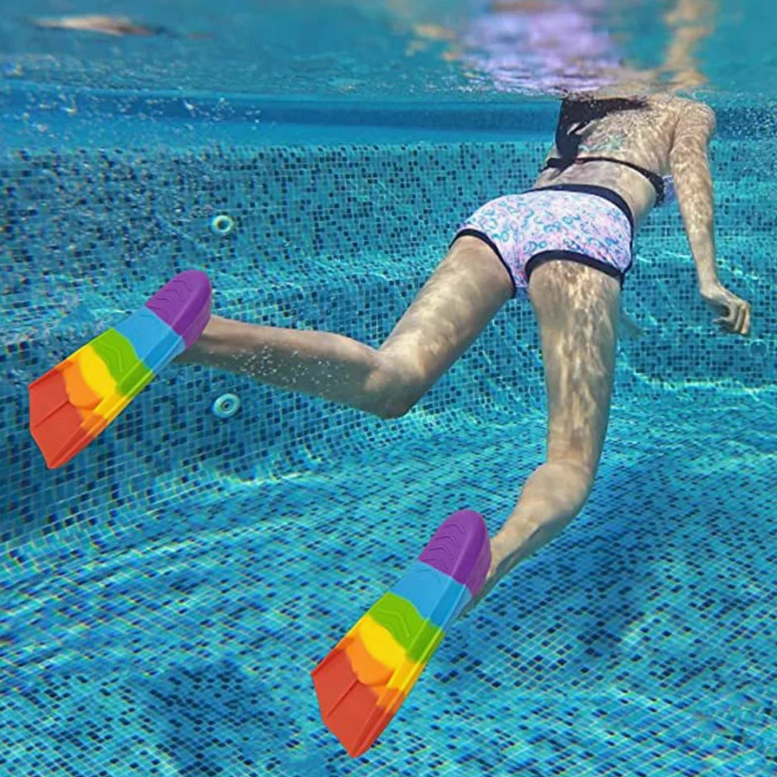 Aletas cortas de silicona para entrenamiento de natación, aletas de buceo para mejorar la propulsión y velocidades de natación más rápidas