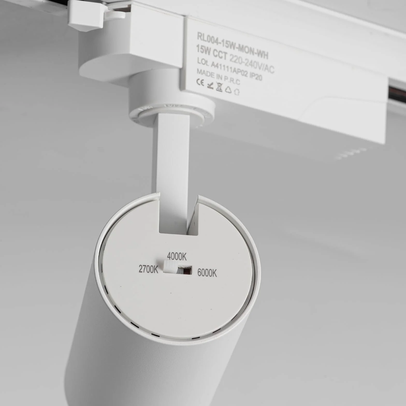 Alpinaluz Foco LED Carril Monofásico 15W 1500lm CCT Seleccionable 2700K-4000K-6000K Orientable Blanco Mate 40°