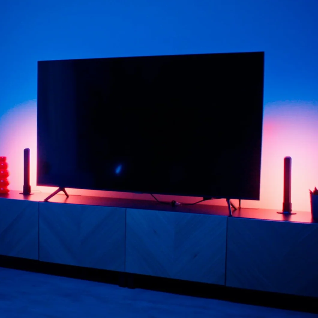 WiZ Barras de Luz Gradient RGBIC WiFi Control App Voz Google Home Alexa HomeKit