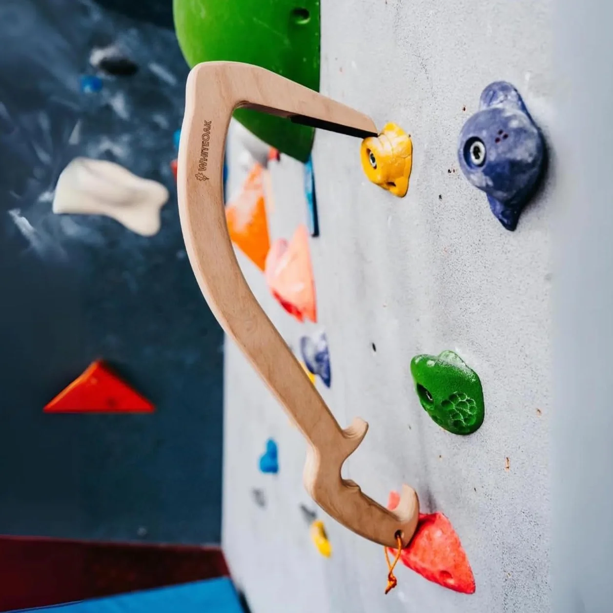 Whiteoak - Piolet de madera para entrenamiento en interiores para escalada en hielo, herramientas secas y entrenamiento de escalada, accesorios para equipo de escalada con punta de goma Vibram, 1 par