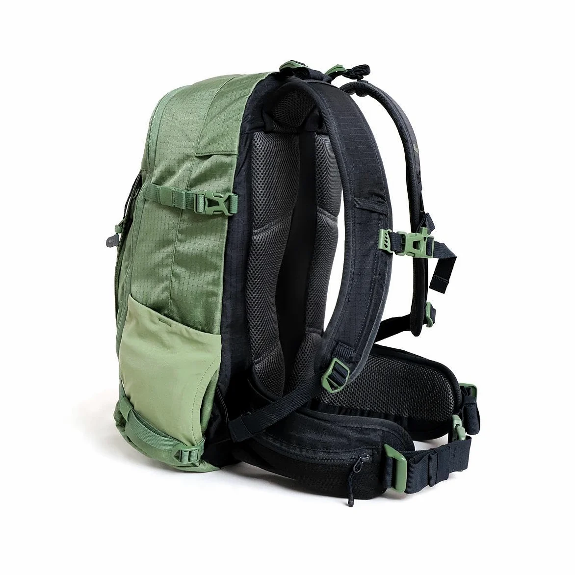 ALTUS Edelweiss K30 Mochila de Montaña y Trekking | Cubre Mochilas Integrado