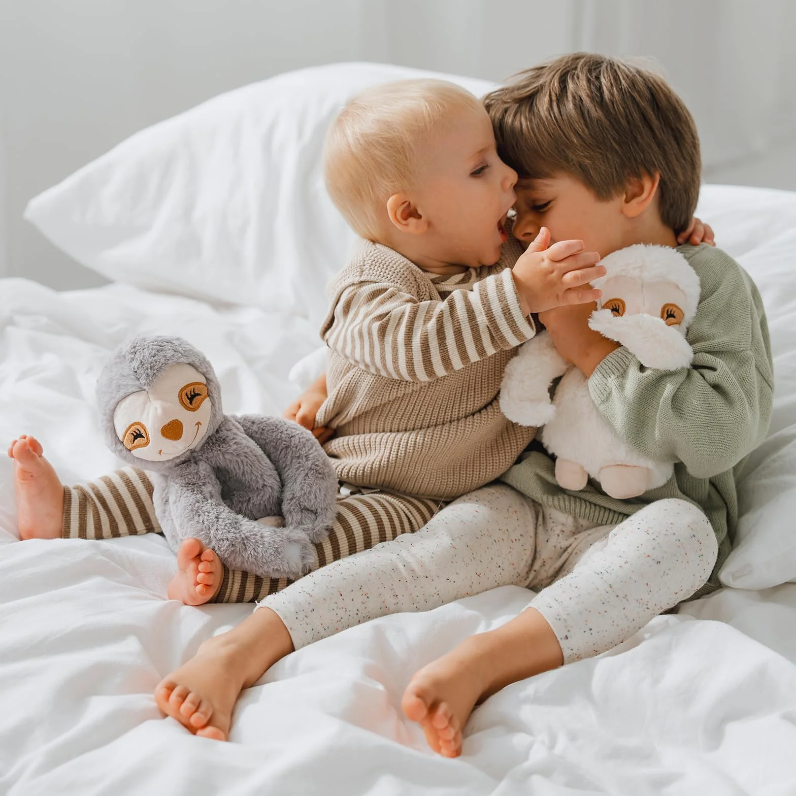 Habibi Plush Premium Hugys Perezoso Mamá (Gris) Niño (Crema) Cojín térmico microondas horno