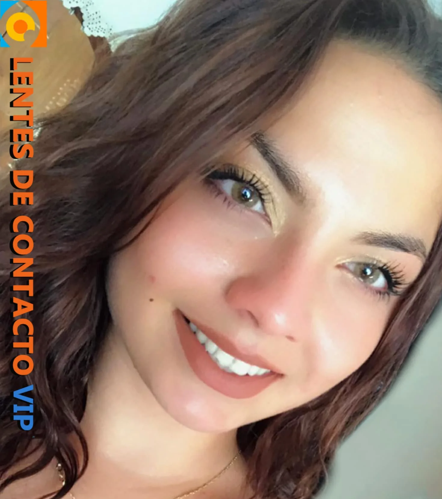 Lentillas de Contacto Color Verde con Marrón Duración 1 Año VIP Kit Accesorios (2 Piezas)