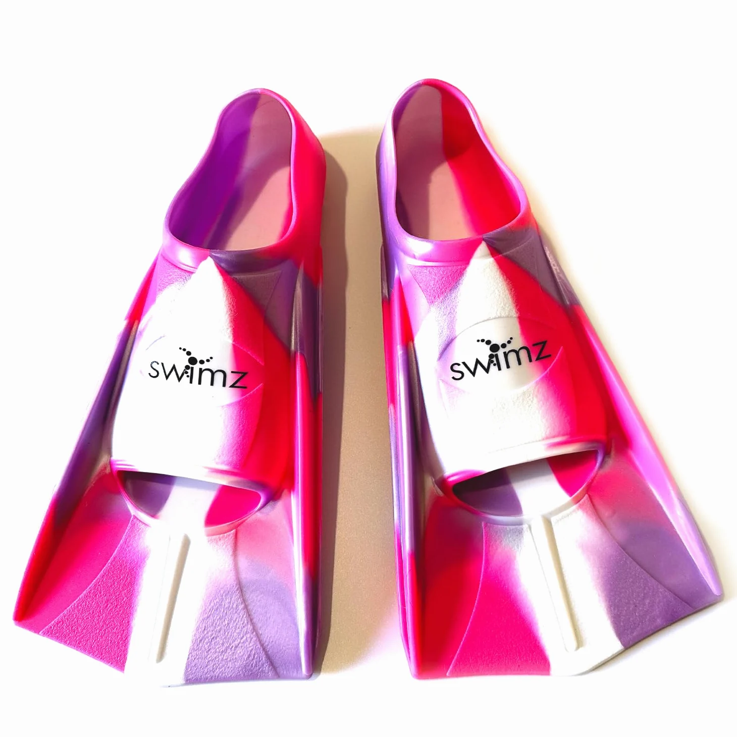 Swimz Aletas de entrenamiento de natación de silicona de hoja corta - rosa/blanco/morado