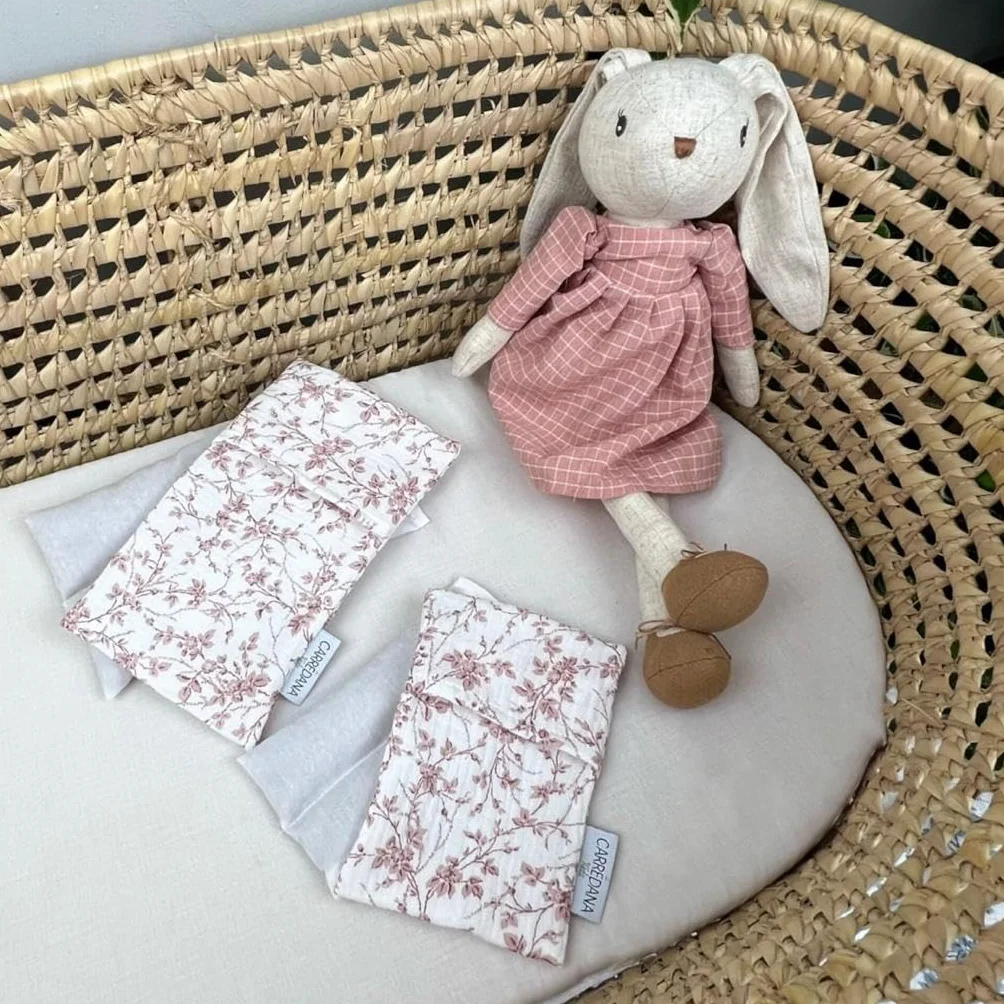 Set Saquito térmico anti cólicos para recién nacidos Rosas