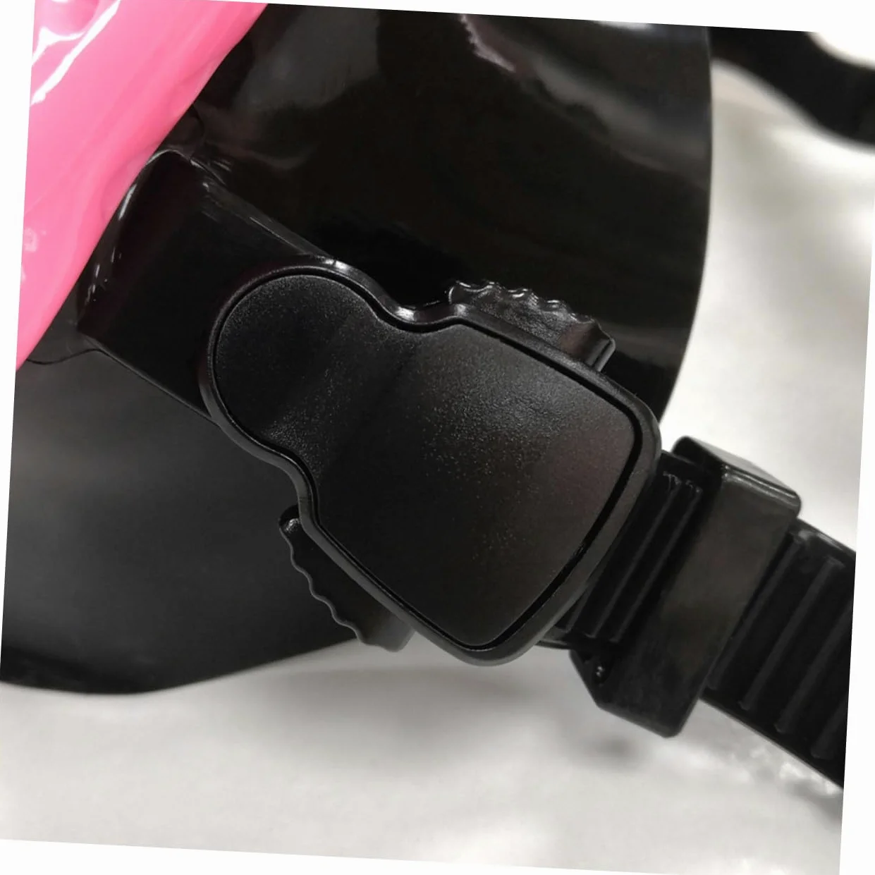 Gafas de Snorkel Rosa de Silicona para Niño Diseño Ventana | Tubo de Respiración Incluido, Orificios de Drenaje Unidireccionales, Cinta Elástica de Alta Tensión