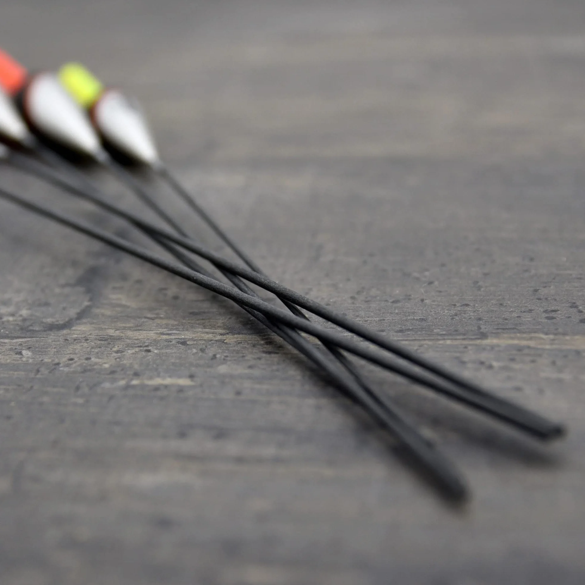 Sbirulino® Juego de 5 flotadores de Pesca con Portador de 4,5 mm. Caja Portador y Funda incluida en el Kit.