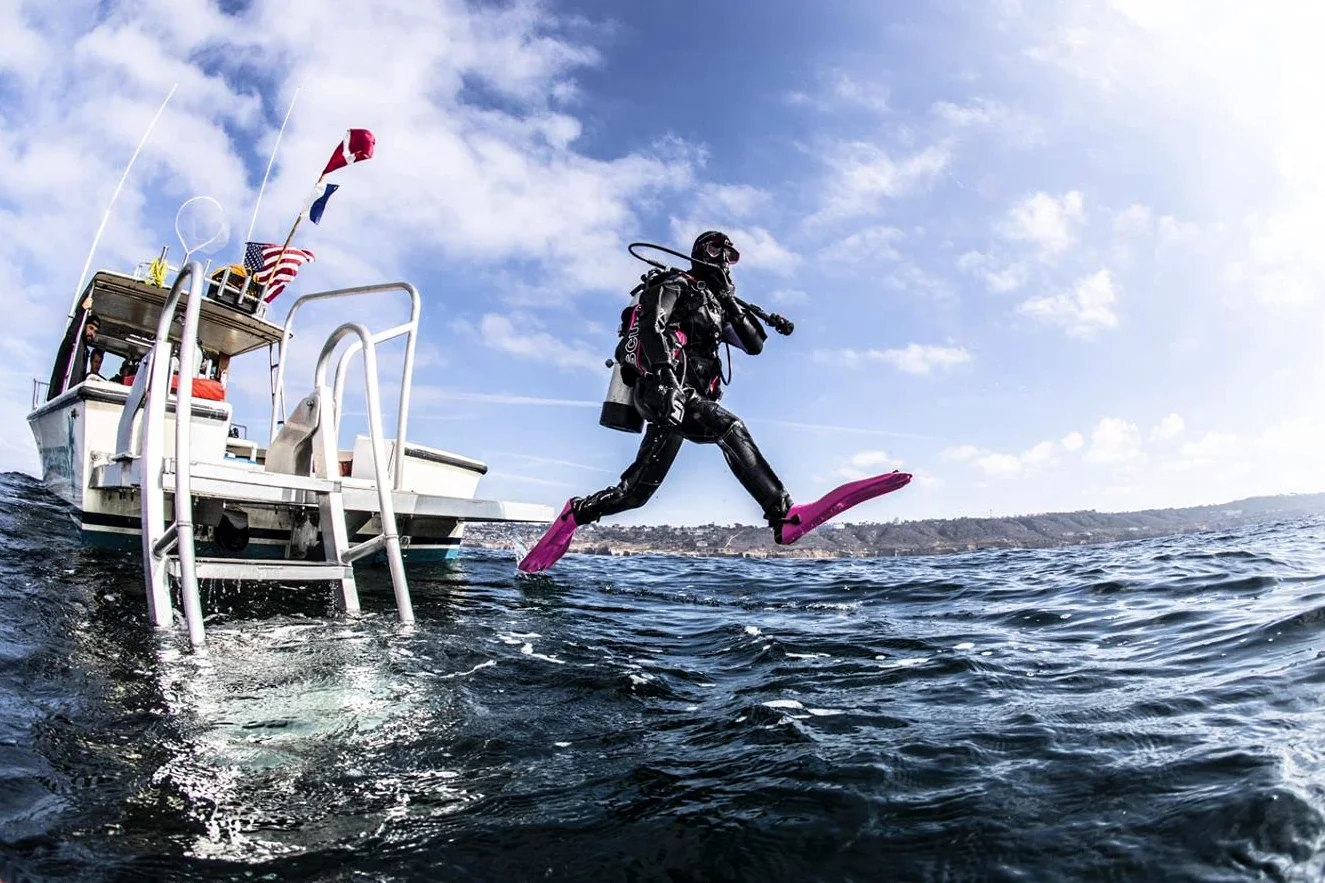 SCUBAPRO GO Sport - Aleta de buceo para buceo, esnórquel y natación, con correa elástica de talón abierto, grande, rosa