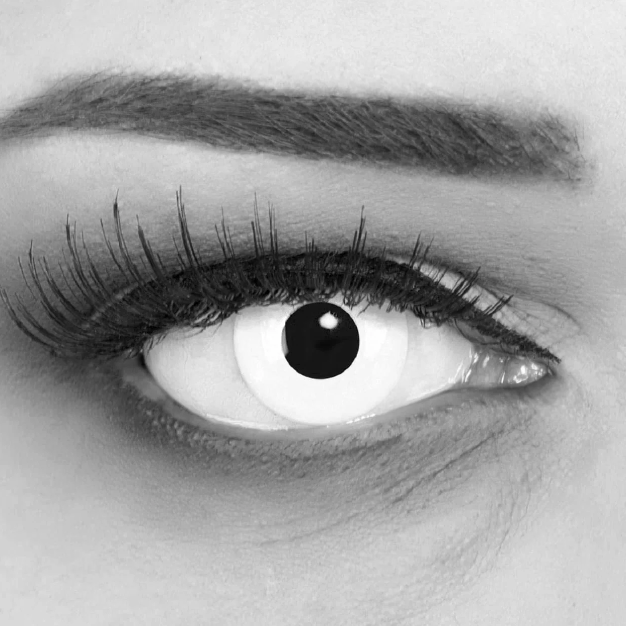Lentillas de color blanco Vampire White Out 1 par para Halloween