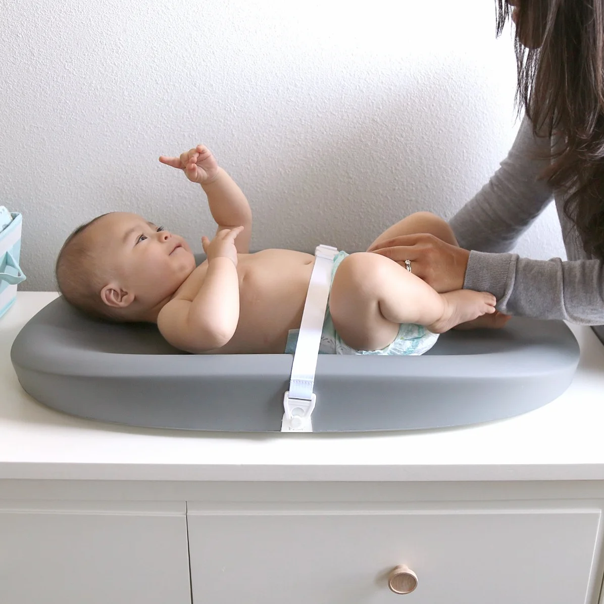 Hatch Baby Grow Smart Cambiador y Báscula