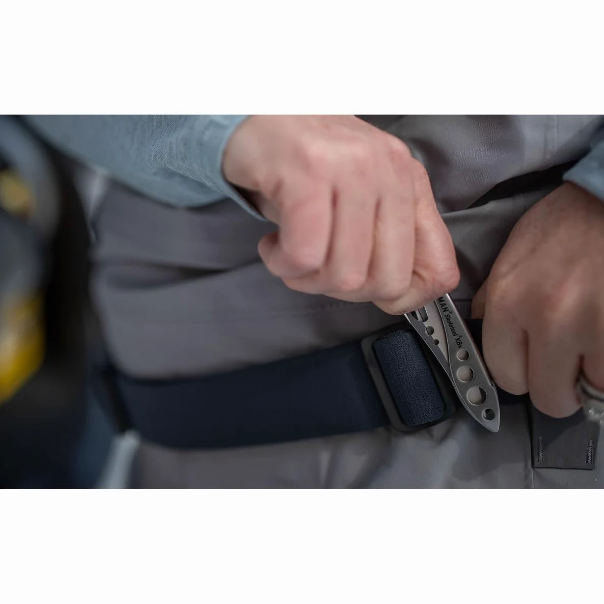 Leatherman Skeletool KBx, Paradiso | Navaja Combinada con Abrebotellas Incorporado, Acero Inoxidable 420HC