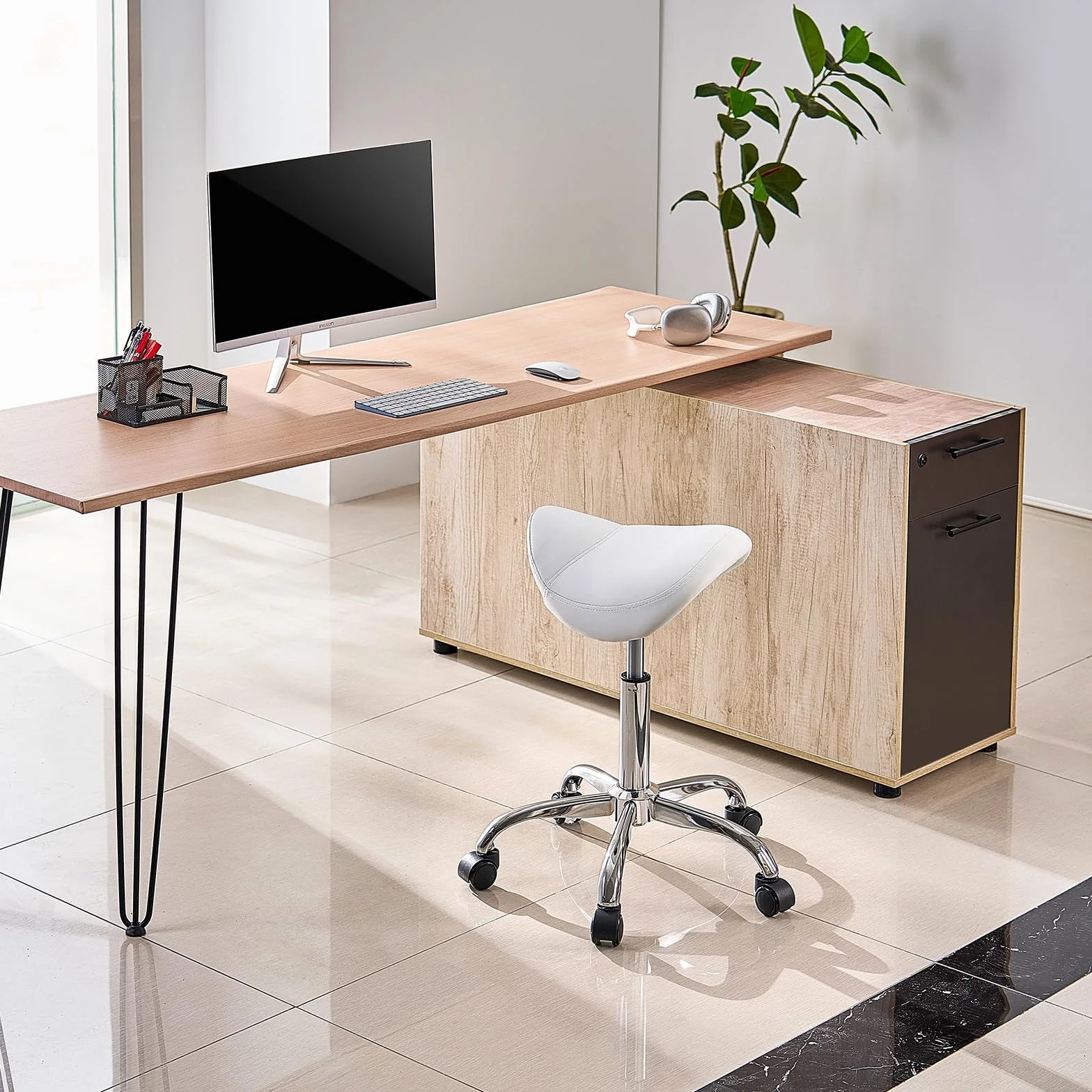 VEVOR Taburete Giratorio de Altura Ajustable 55-71 cm, Carga 204 kg, Silla de Montar Ergonómica Cuero PU, Blanco