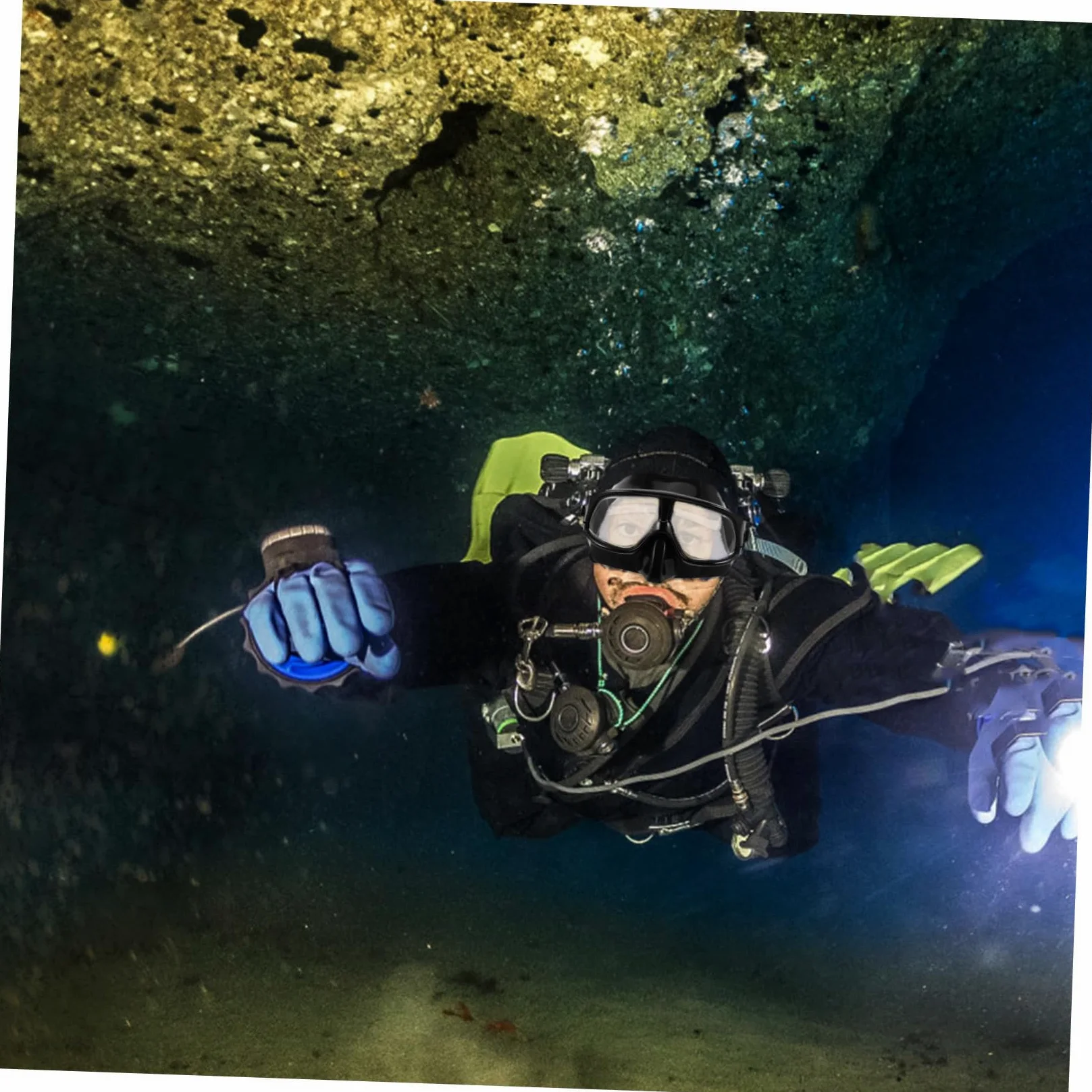 UPKOCH Máscara de Buceo con Correa Ajustable para Snorkel y Buceo con Sellado Visión y Volumen para Adultos