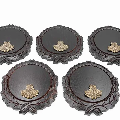 GTK - Juego de 5 placas de cuña talladas oscuras AF 16 cm con 5 hojas de roble, portada pequeña, tabla cuña, tabla de especias, placa de trofeos