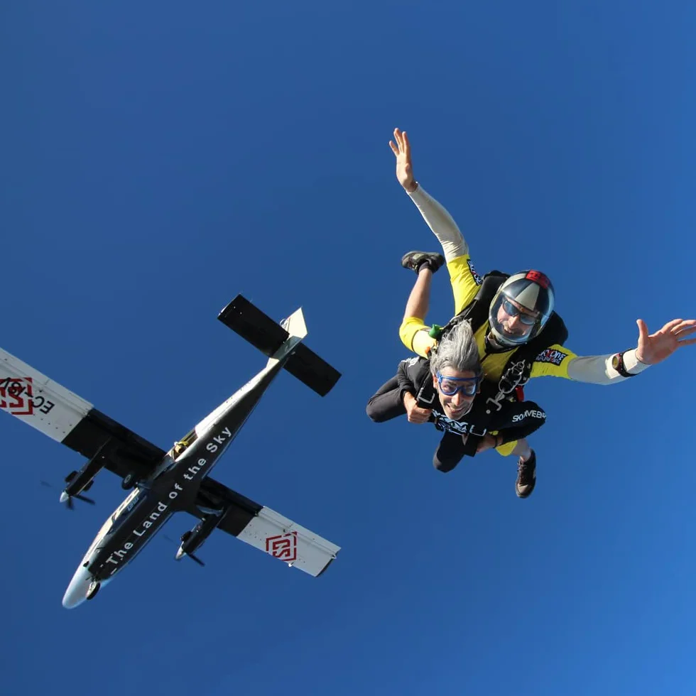 Salto Tándem en Paracaídas Cofre de Experiencias Regalo Validez 5 Años