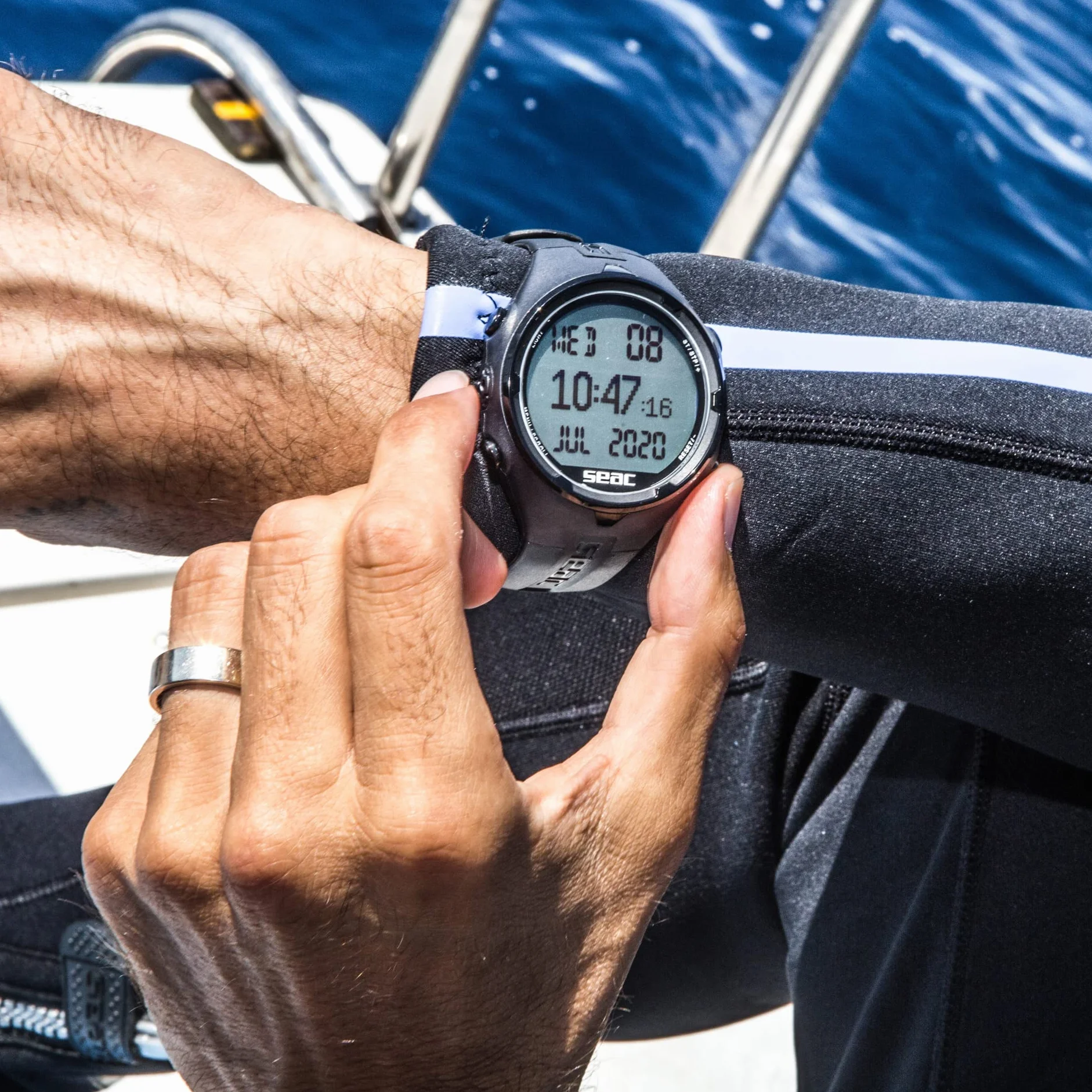 SEAC Action HR, computadora de buceo de alta resistencia con modo de buceo y apnea, cuaderno de registro de buceo, planificador de buceo, alarmas de seguridad, HR negro