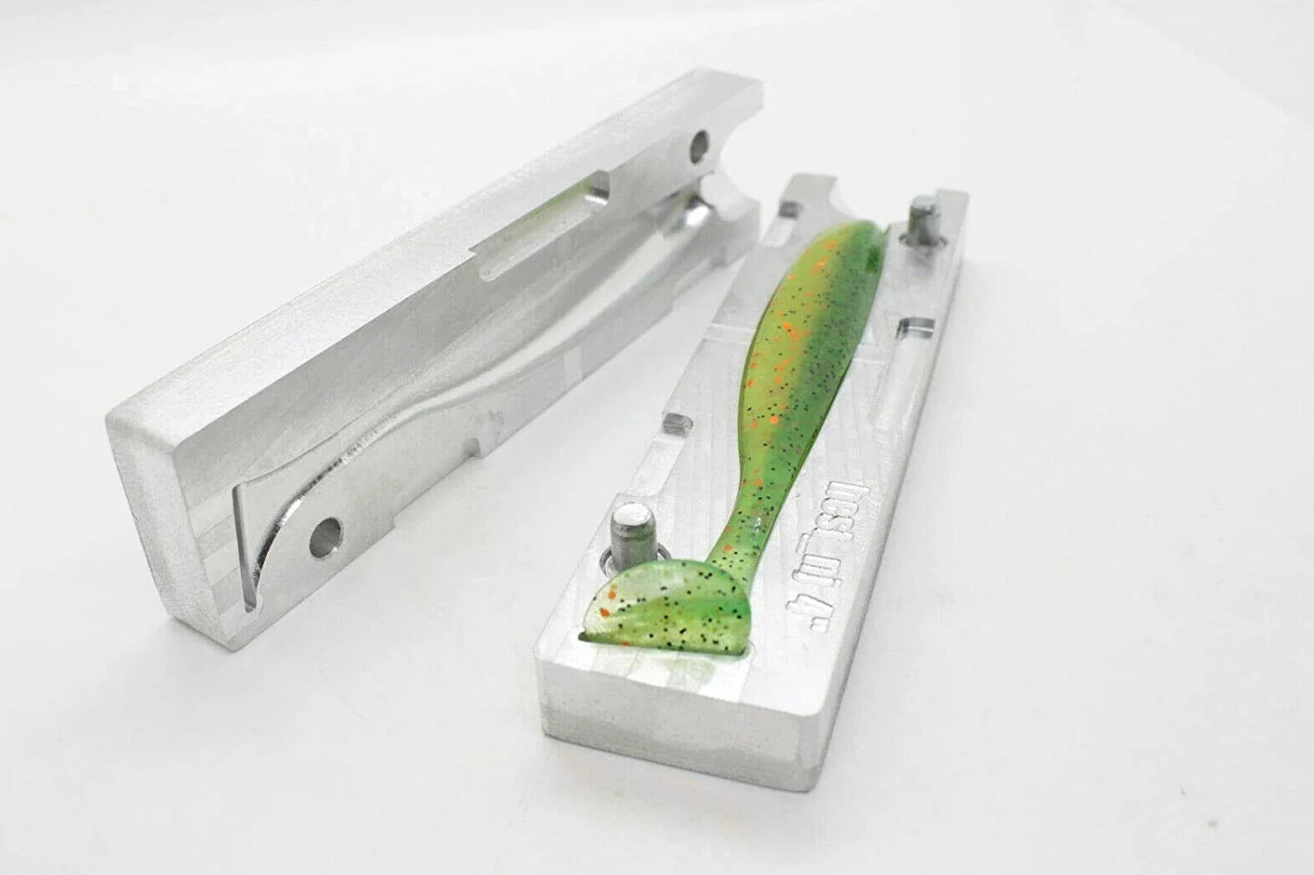 Molde de Pesca de plástico Flexible para la fabricación de señuelos por inyección fácil de 10,2 cm (Aluminio CNC)