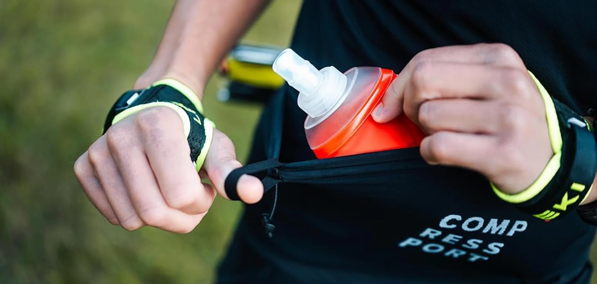Compressport Free Belt Pro Cinturón para Correr Ultra Ligero Transpirable Sin Rebote Negro