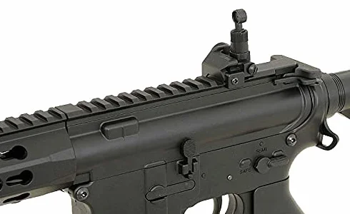 Fusil réplica M4 Airsoft Negra Modelo CM.515 de la Marca Cyma. Potencia 1 Julio. Incluye batería y Cargador de batería