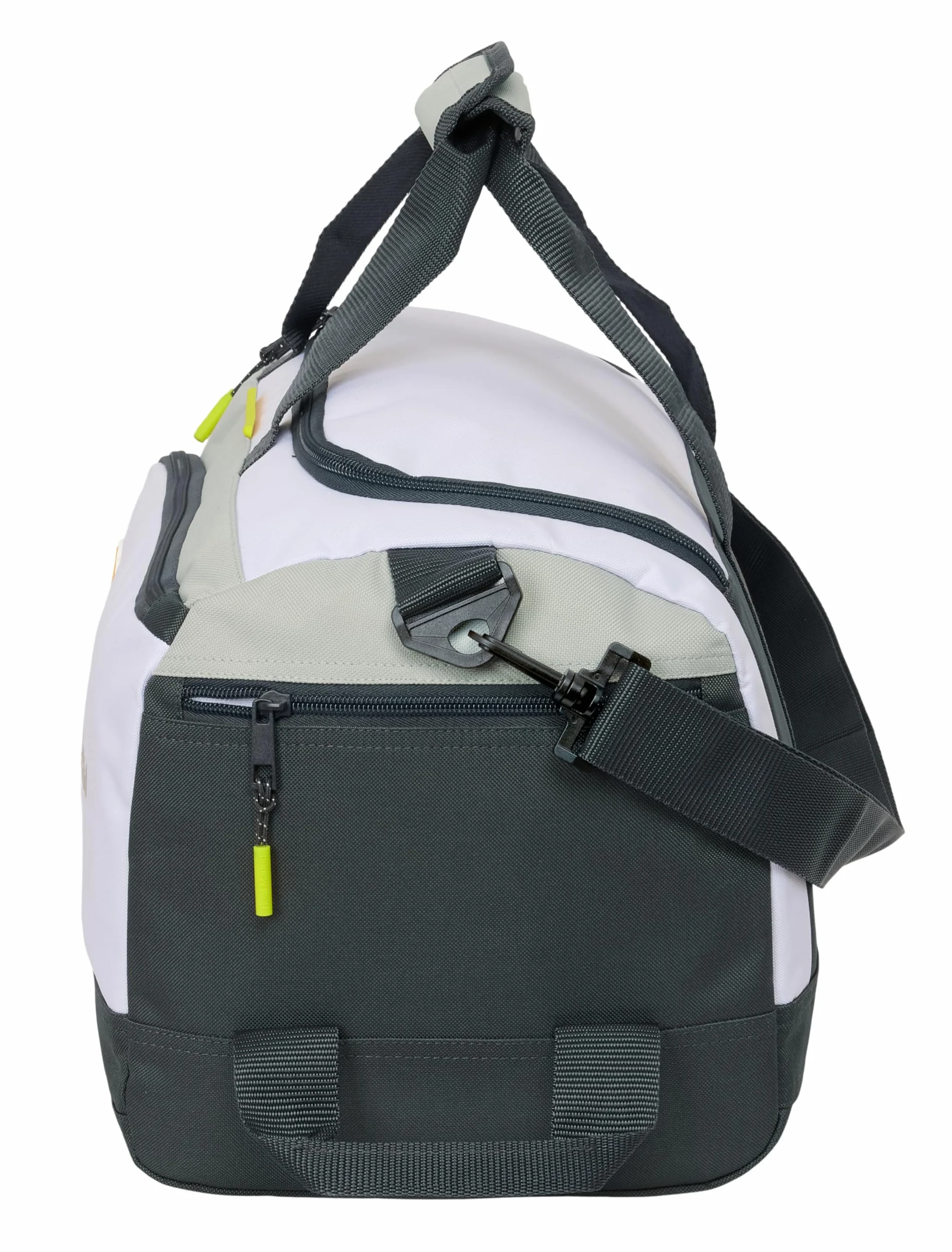 Real Madrid EQUIPACIÓN 25/26 - Bolsa de Deporte, Mochila, Ideal para Niños de Diferentes Edades, Cómoda y Versátil, Calidad y Resistencia, 50x25x25 cm