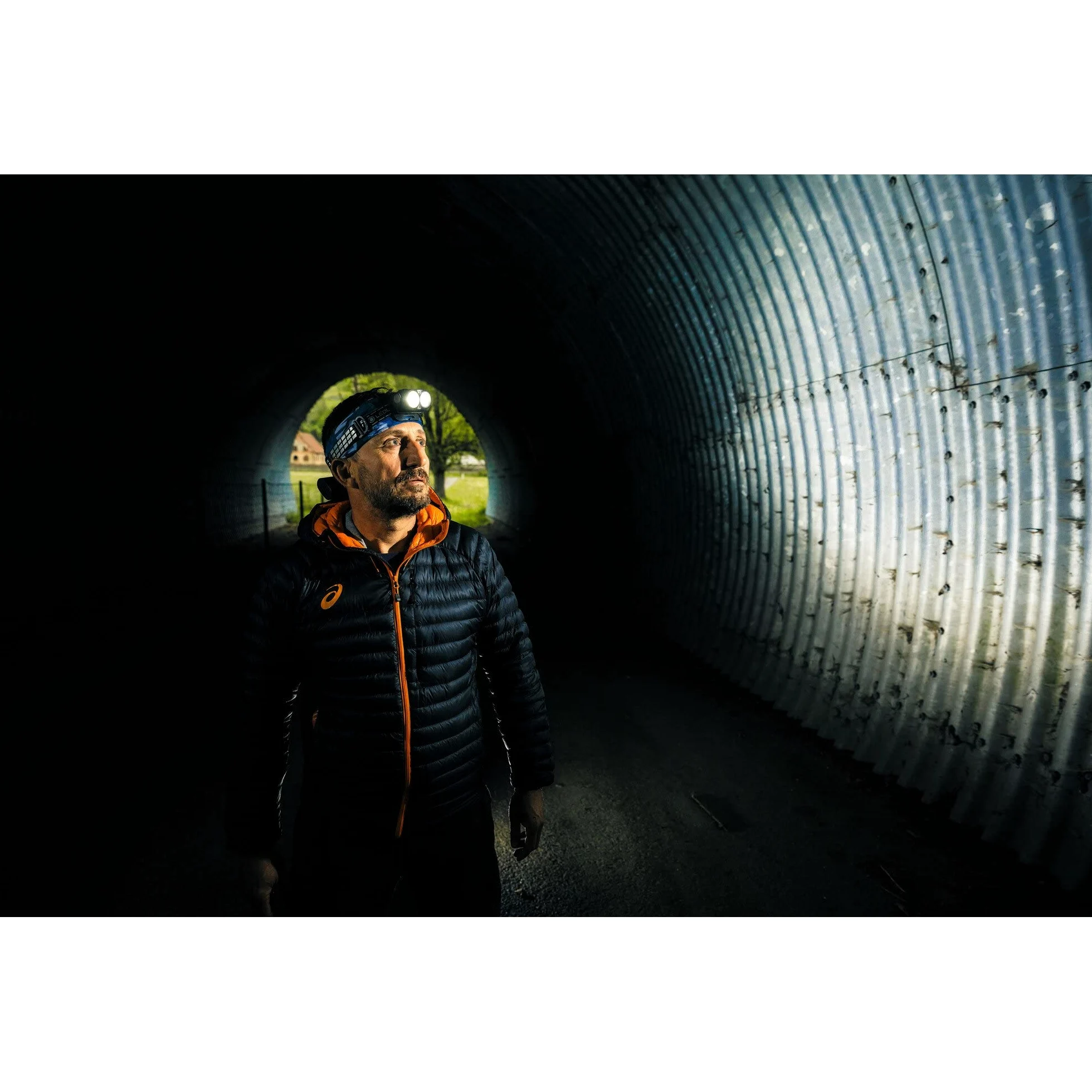 Ledlenser H19R Signature Linterna Frontal Recargable, 4000lm, 330m, IP68 | Haz focalizado, haz amplio y luz roja, Bluetooth, hasta 20h de autonomía, intensidad regulable, para pesca, camping | 2020