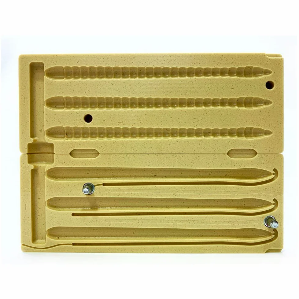Smedioks Molde de inyección de plástico suave, 3 cavidades de 5 pulgadas Berkley Gulp Shakey | Piedra acrílica mecanizada CNC, canales de ventilación mejorados, fundición sin burbujas, compatible con inyectores estándar