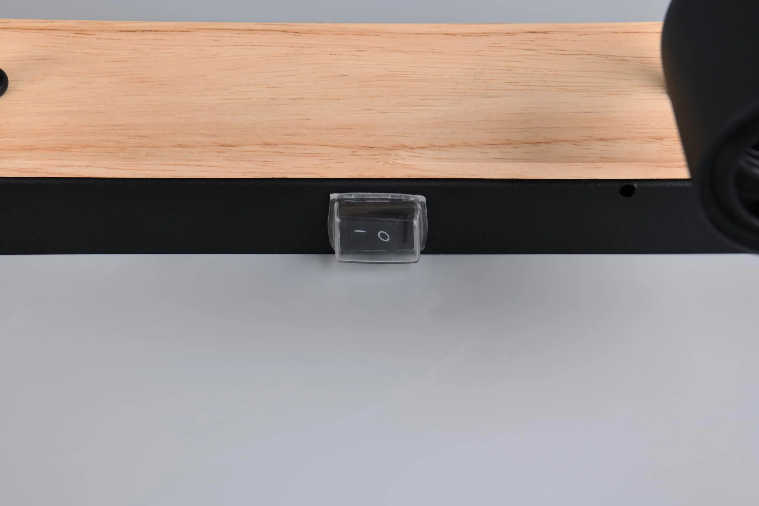 Trio Leuchten Aplique de baño ARTURO 284470332 metal negro mate madera natural E27