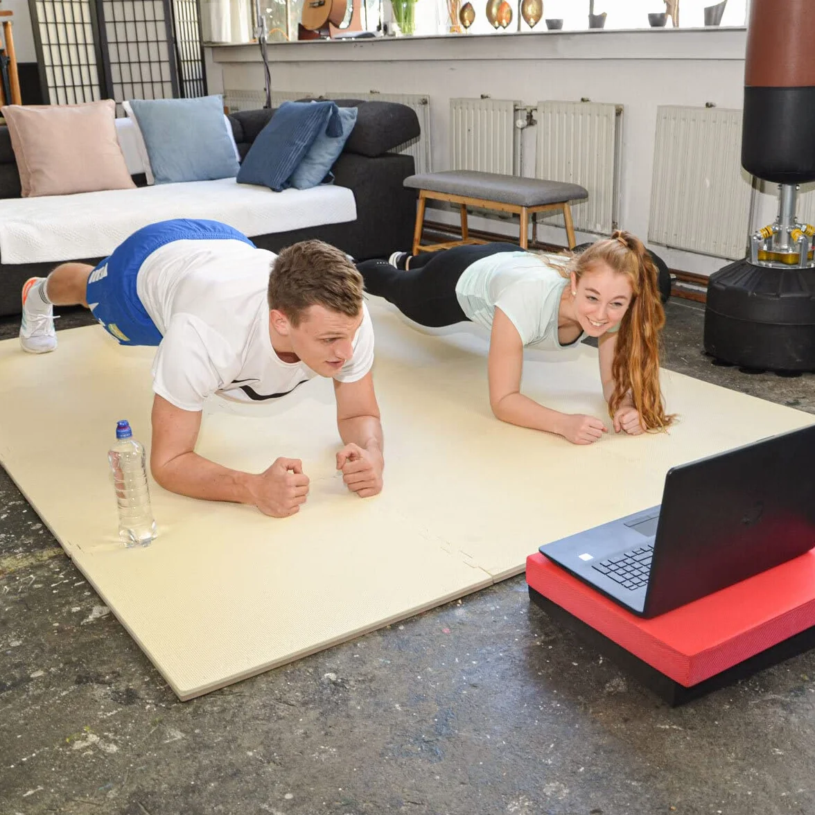eyepower 4,8 m² Suelo Gym 2cm - Juego de 12 Esterillas 63x63cm - Alfombra Goma EVA Grande - Gym Mat Suelo de Gimnasio Tatami Puzzle Esterilla Maquinas Fitness Colchoneta Judo Suelo Espuma Floor Mat