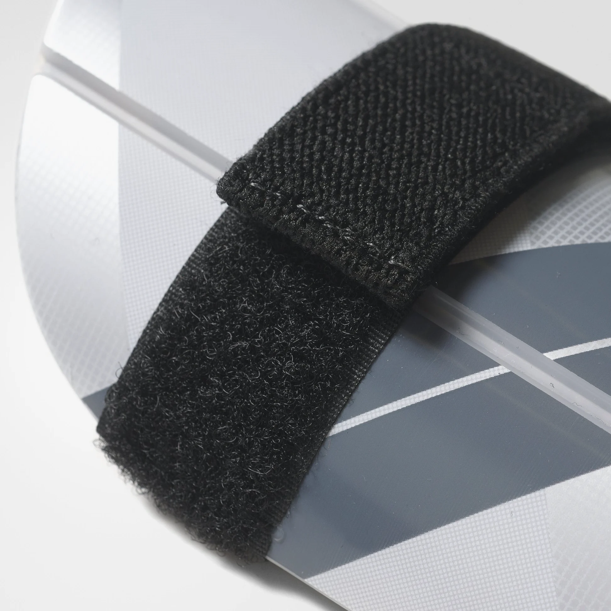 adidas Performance fantasma Reflex Shin Guard - BS4132, Silver Metallic/Clear Onix/Energy Blue