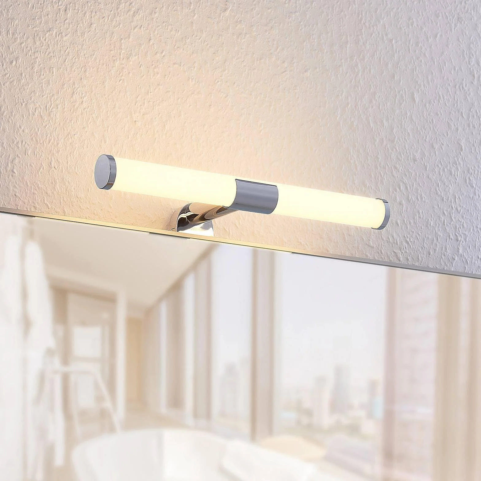 Lindby LED Lámpara de pared Naili Plateado Plástico Baño 1 llama