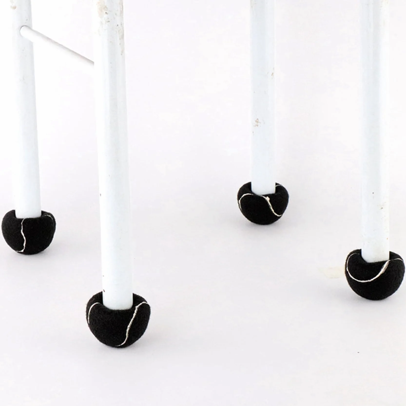 Pelotas de tenis precortadas para patas de muebles y protección del suelo