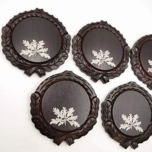 GTK - Juego de 5 placas de cuña talladas oscuras AF 14 cm con 5 hojas de roble de 6 hojas, tabla de cuñas, tabla de especias, cartel para trofeos