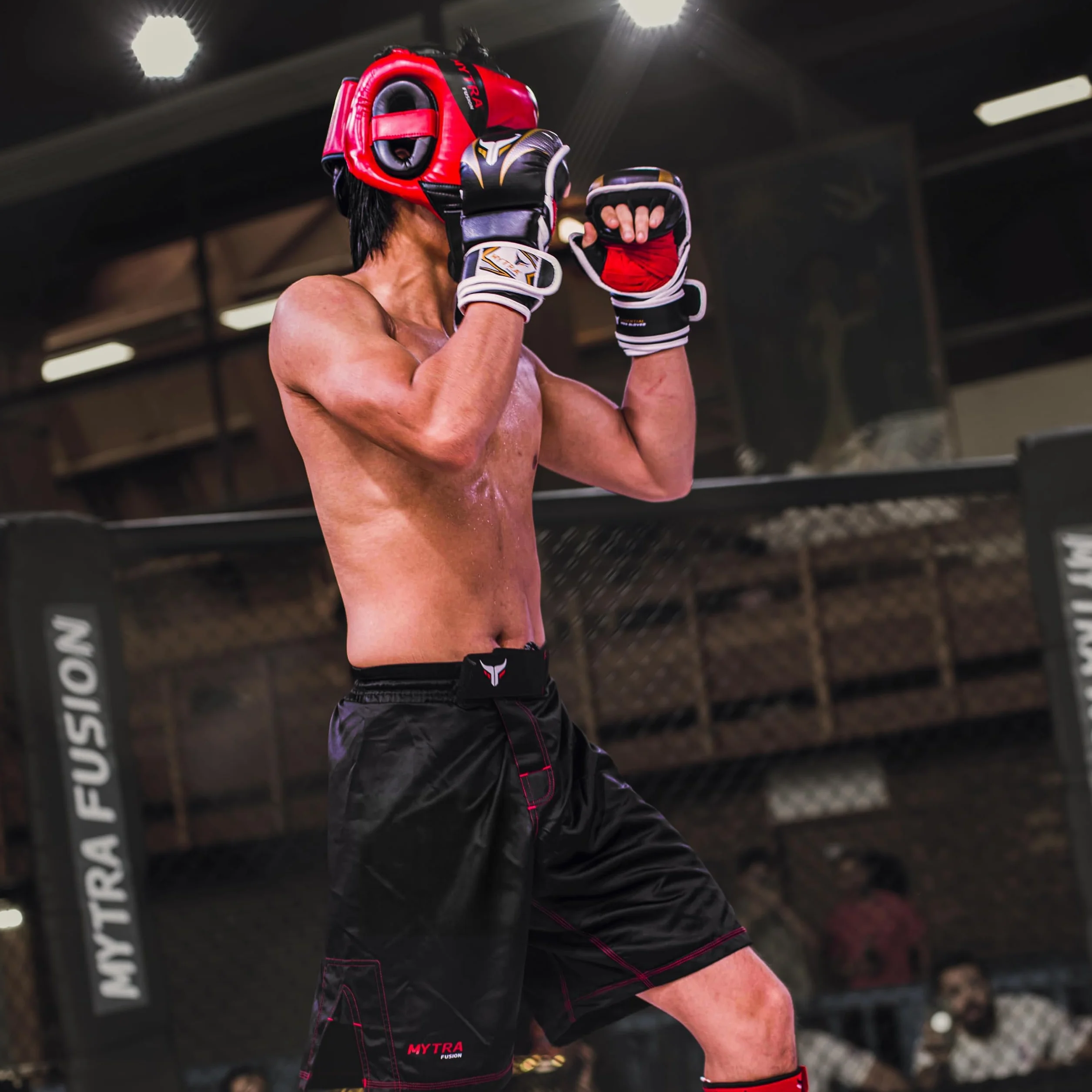 Mytra Fusion Guantes MMA Palma Abierta Muñequera Ajustable Sparring Grappling Kickboxing