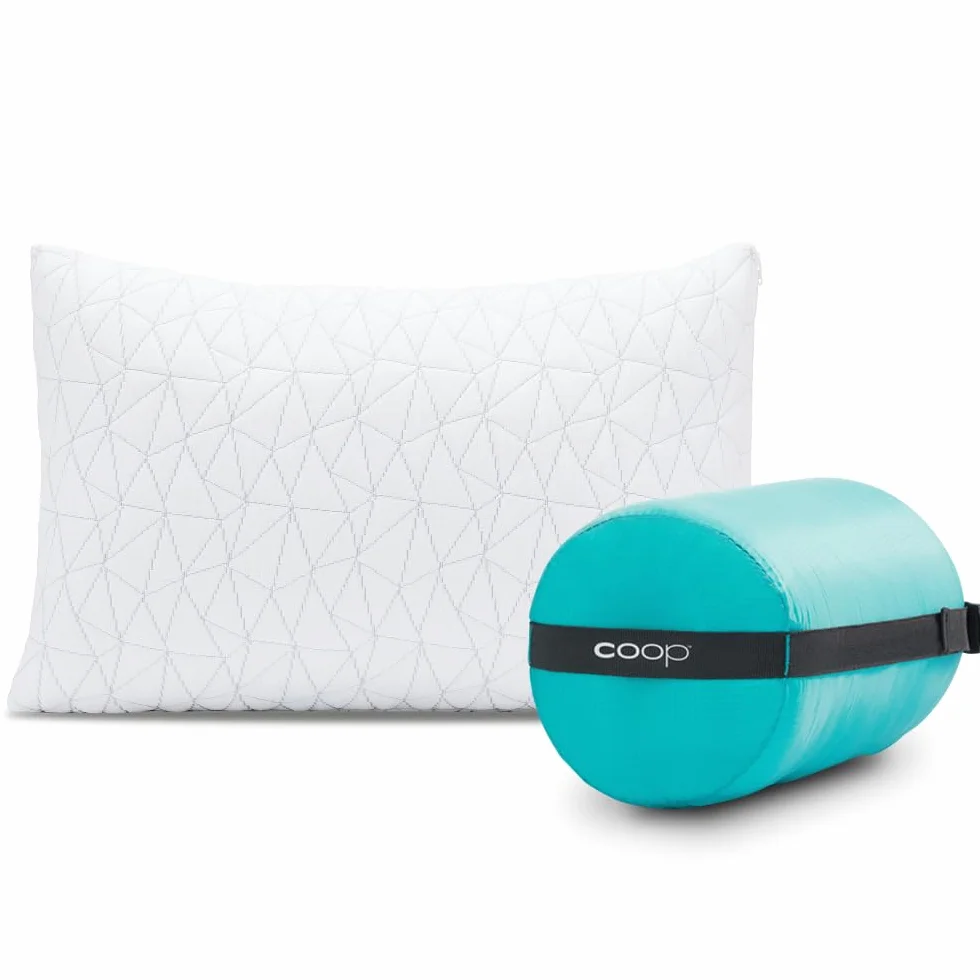 Coop Home Goods Almohada de Camping y Viaje Incluye Saco de Material Ideal para mochileros y Viajes 19" x 14"