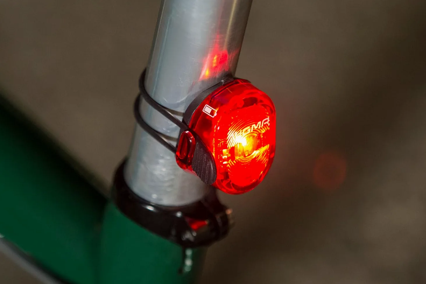 Sigma Aura 35 y Nugget II | Juego de Luces antisalpicaduras para Bicicleta | Luces Delantera y Trasera Recargables