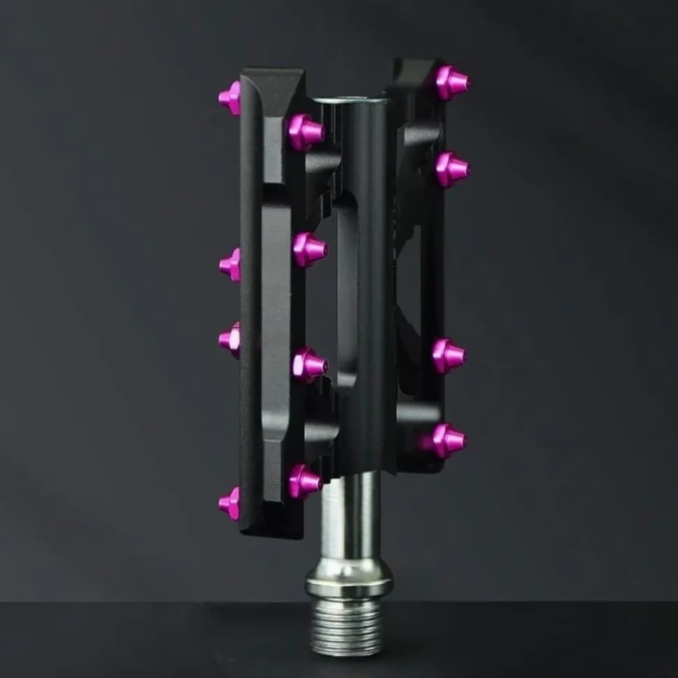 Honseadek Pedales de plataforma antideslizantes para ciclismo, pedales con tres rodamientos sellados, juego de pedales de aluminio mecanizado CNC, pedales de bicicleta huecos ligeros plateados