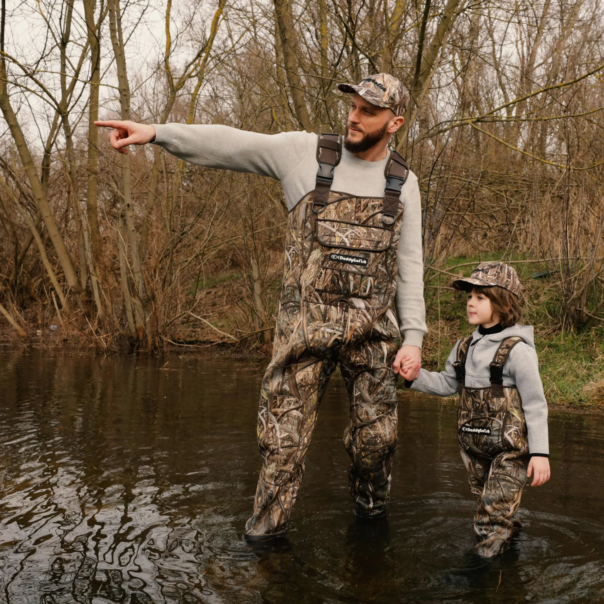 DaddyGoFish Vadeadores De Pecho De Neopreno para Niños Y Adultos, Bootfoot, Pesca Y Caza con Gorras De Camuflaje Y Colgador De Vadeador