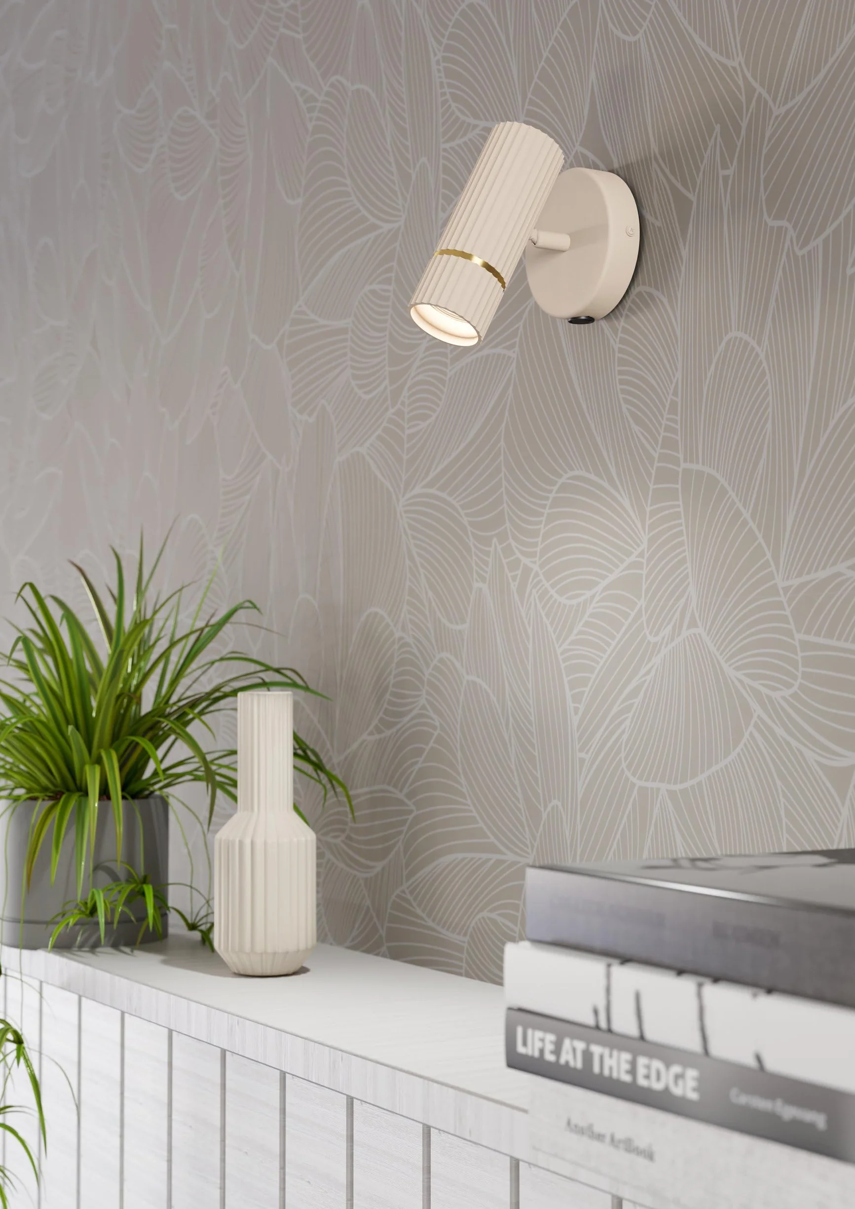 Eglo Caminia Lámpara de pared con foco orientable, interruptor y bombilla GU10, blanco cálido, metal beis y dorado
