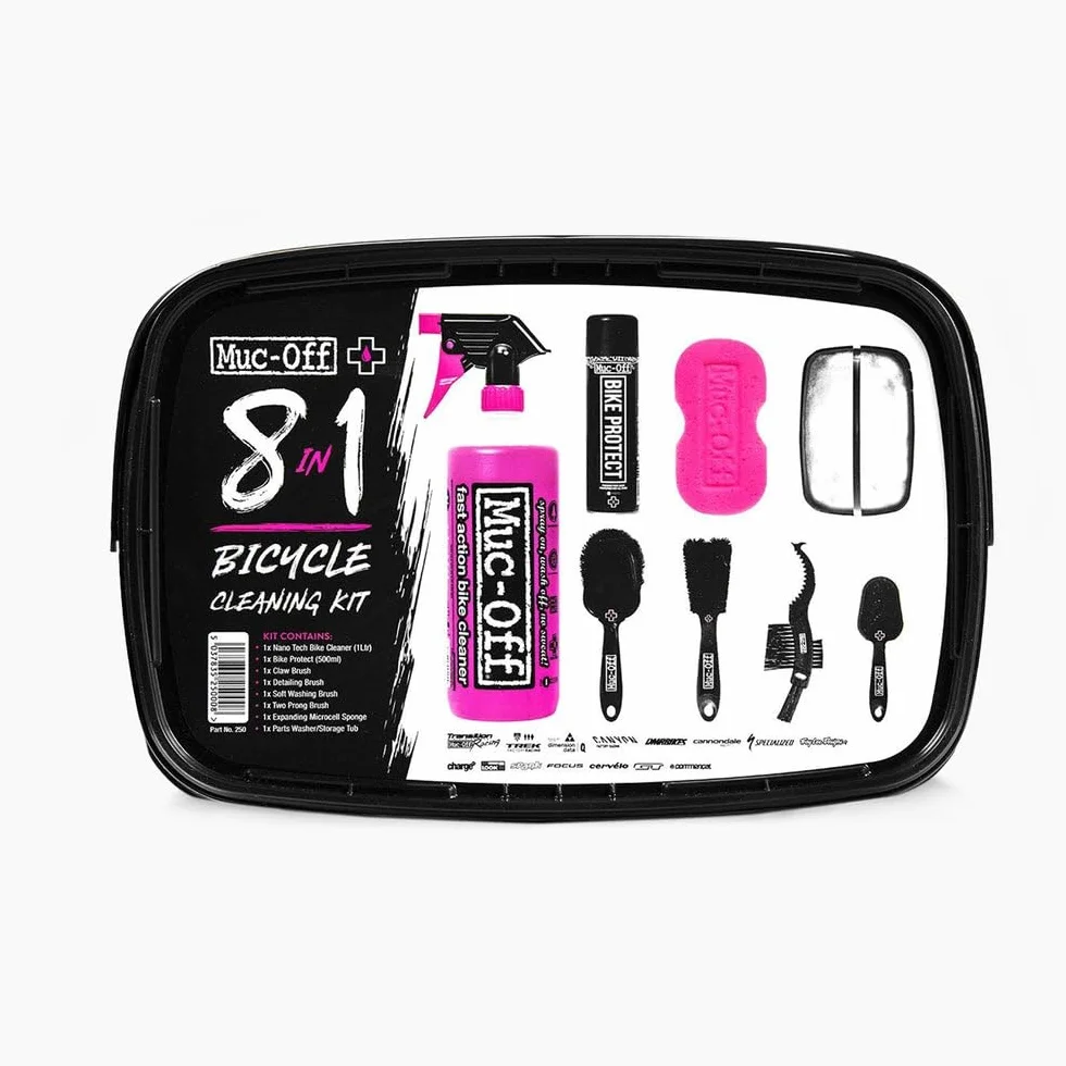 Muc-Off Kit de Limpieza de Bicicleta 8 en 1 - Gran Regalo para los Fans del Ciclismo - Incluye Limpiador, Protector, Cepillos con Mango Ergonómico y Esponja de Muc-Off