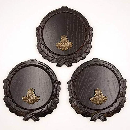 GTK - Juego de 3 placas de cuña talladas oscuras AF 16 cm con 3 hojas de roble, portada pequeña, tabla cuña, tabla para especias, cartel para trofeos
