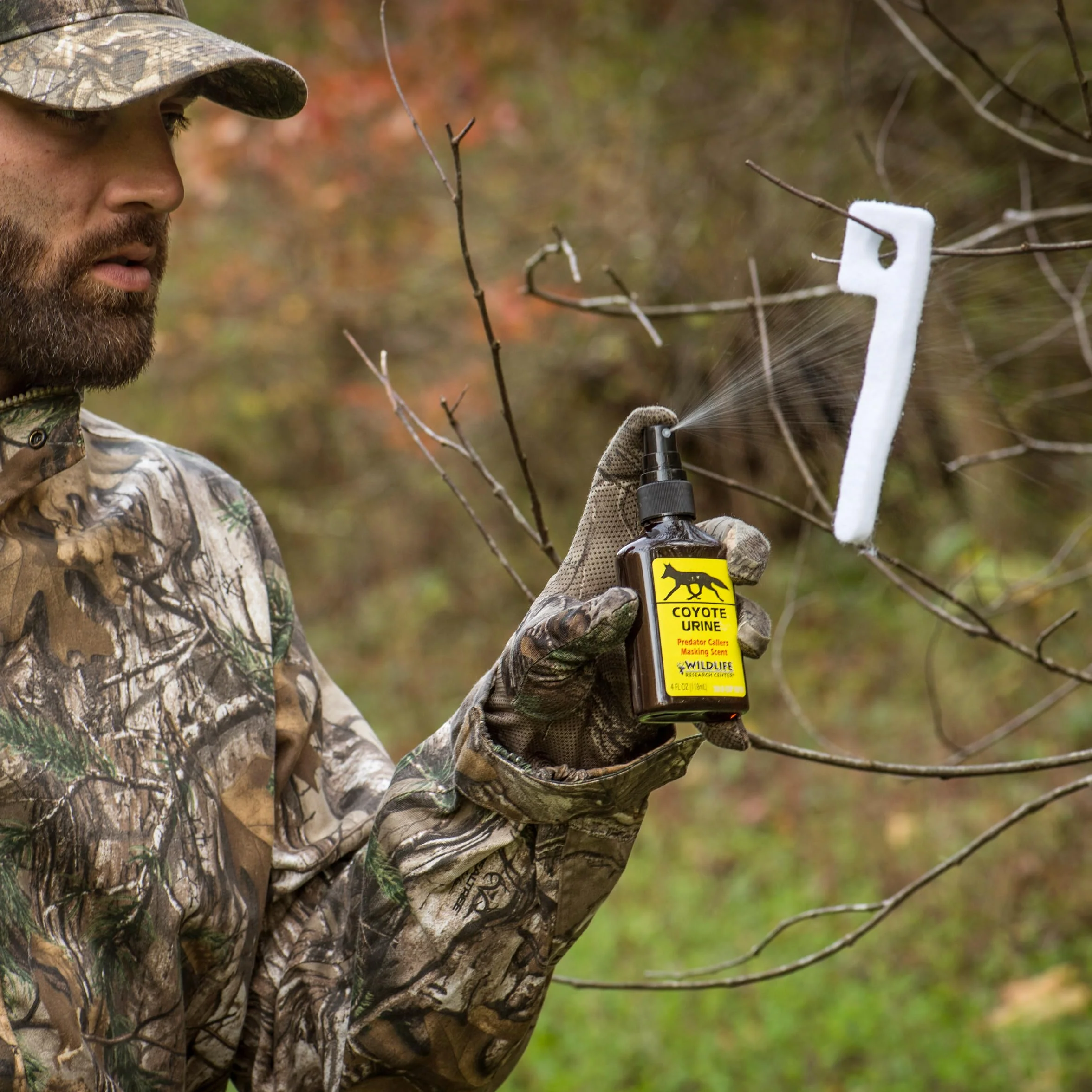 WILDLIFE RESEARCH CENTER Coyote Orine Predator Calling - Aroma de enmascaramiento para Caza de Coyotes