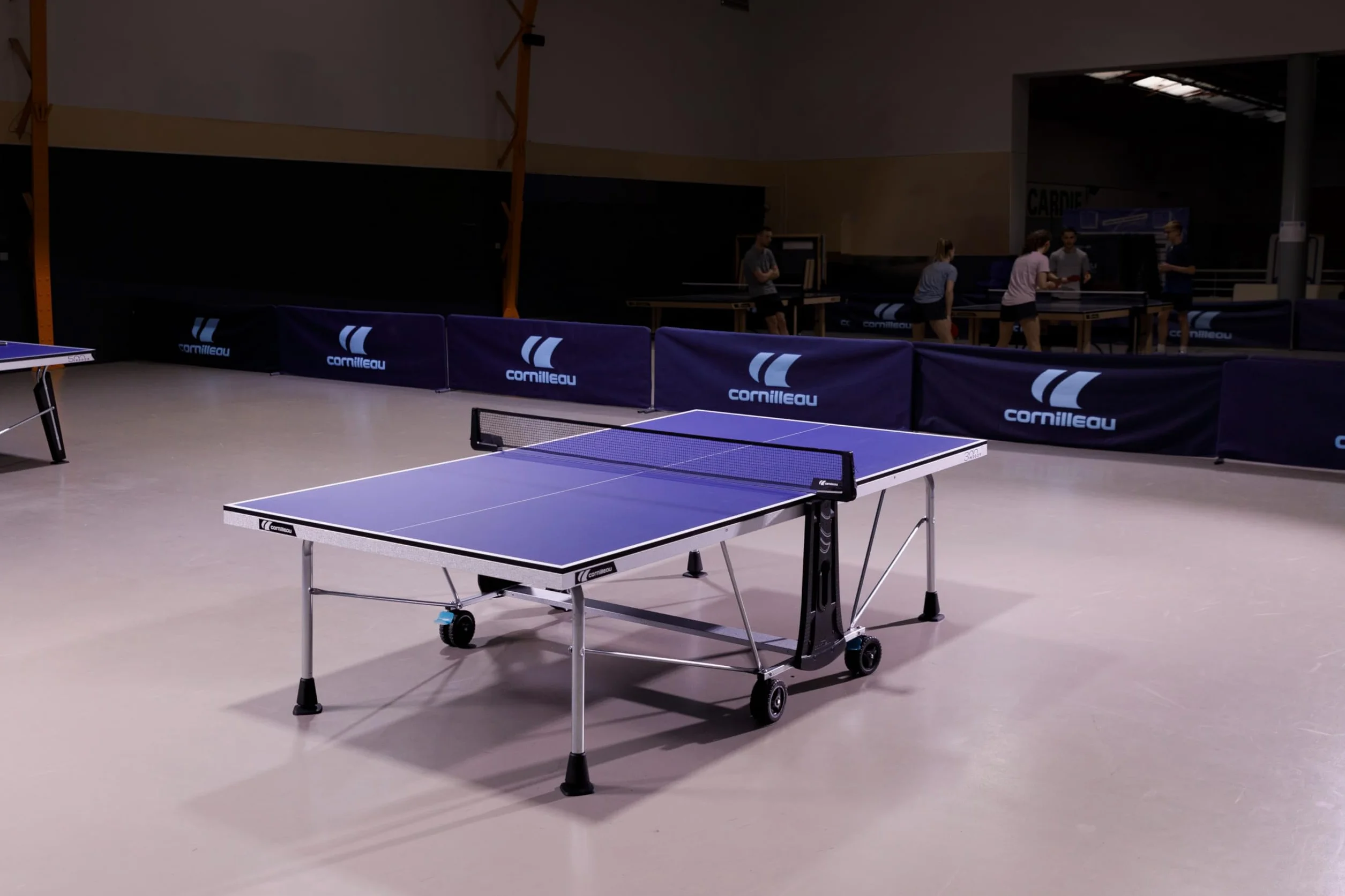 Cornilleau – Mesa de ping pong interior para interior Oisir 300 Indoor – Made in France – Azul o gris
