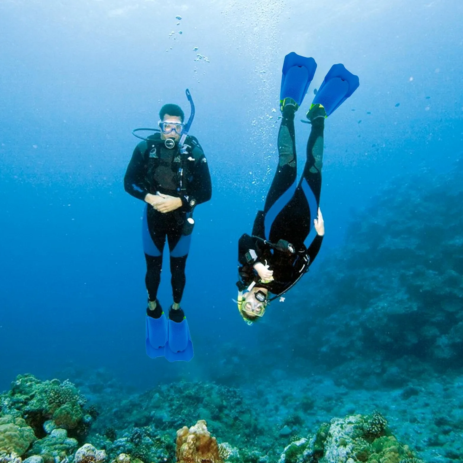 Aletas para Natación De Adultos Aletas Cortas Portátiles De Talón Abierto | Modelos Cortos Y Flotantes Para Hombres, Mujeres Y Principiantes En Piscina, Playa, Mar, Buceo, Esnórquel E